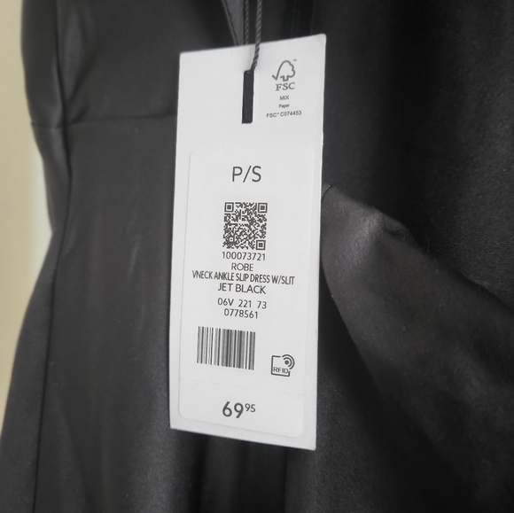 Dynamite V-neck slip midi dress - Picture 5 of 5